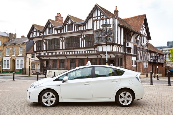 White Southampton Taxi